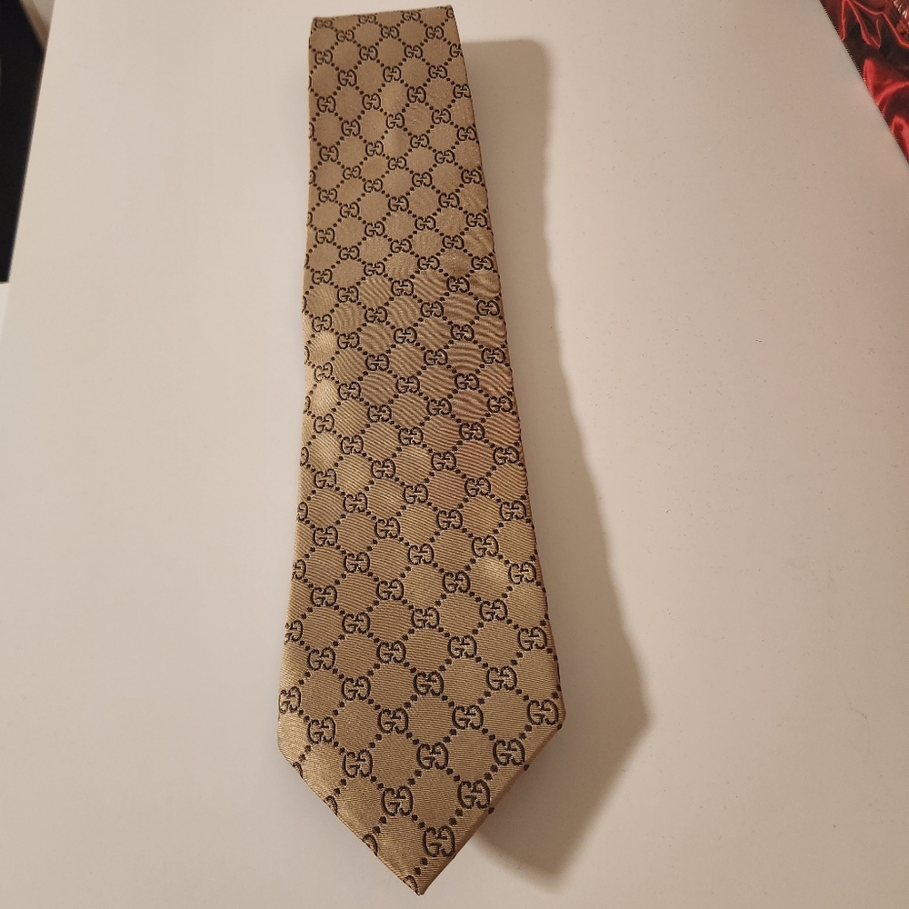 Gucci Authentic brand new tie